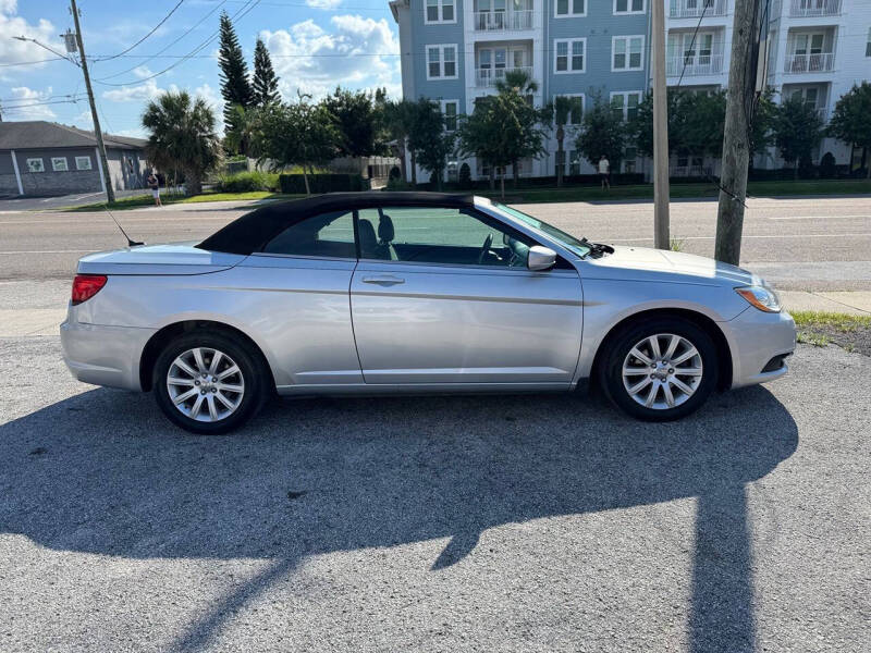 2012 Chrysler 200 Touring