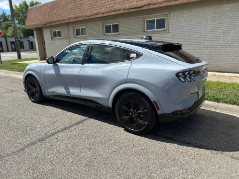 2025 Ford Mustang Mach-E GT