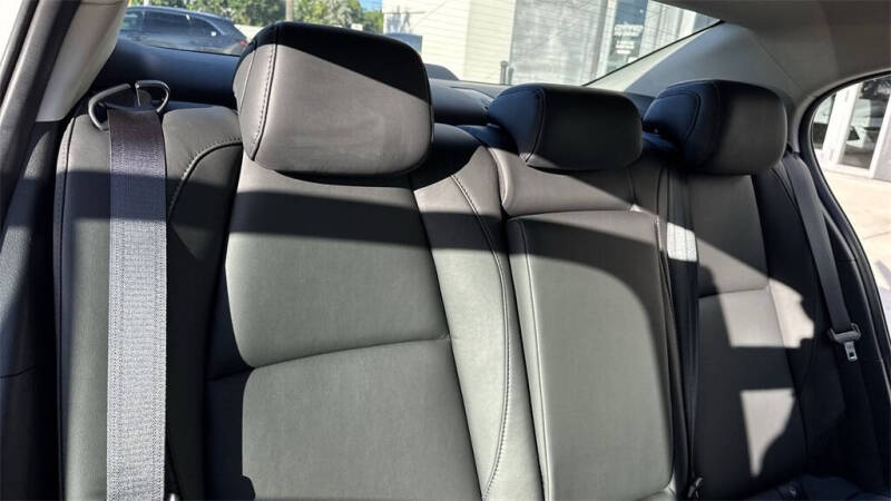 2023 Mazda Mazda3 Sedan 2.5 S Preferred