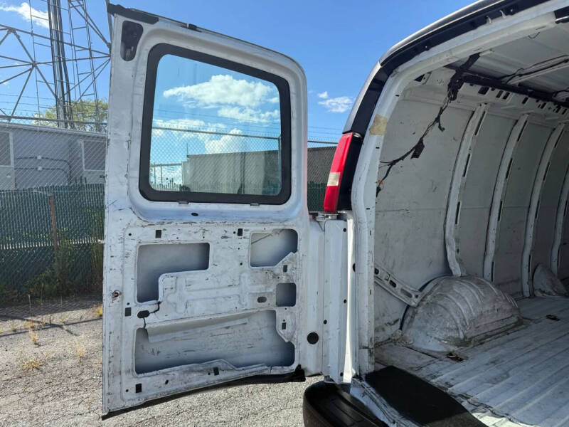 2016 Chevrolet Express 2500