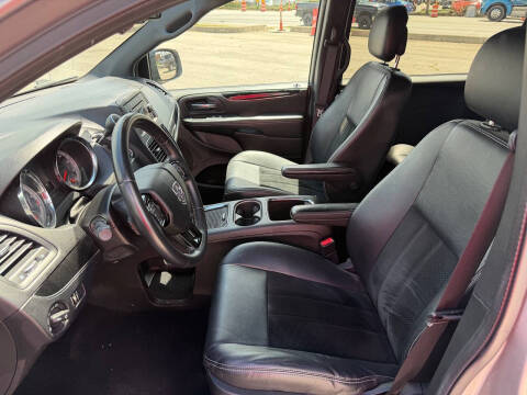 2016 Dodge Grand Caravan SXT Plus
