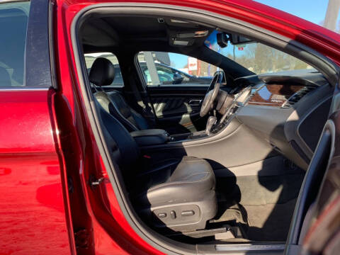 2017 Ford Taurus Limited