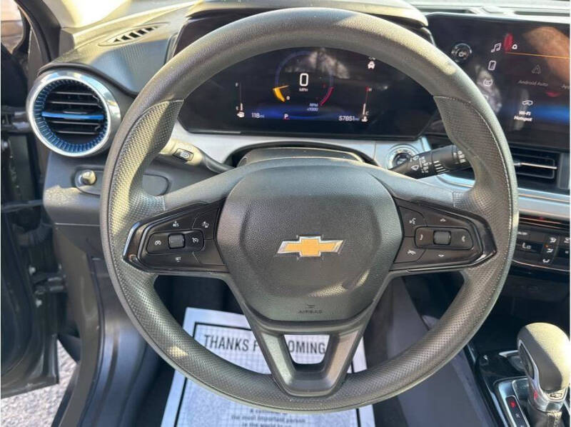 2024 Chevrolet Trax LT