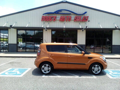 2011 Kia Soul for sale at DOUG'S AUTO SALES INC in Pleasant View TN