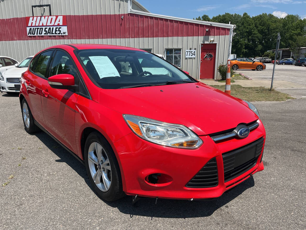 Red 2013 Ford Focus SE Hatchback Hatchback Front-Wheel Drive 6-Speed Automatic