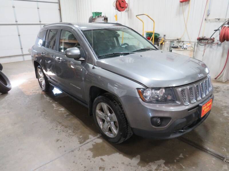 Used 2014 Jeep Compass Latitude with VIN 1C4NJDEB8ED623449 for sale in Pierre, SD