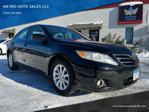 2011 Toyota Camry for sale at METRO AUTO SALES LLC in Lino Lakes MN