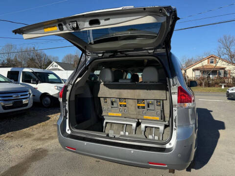 2012 Toyota Sienna Limited 7-Passenger