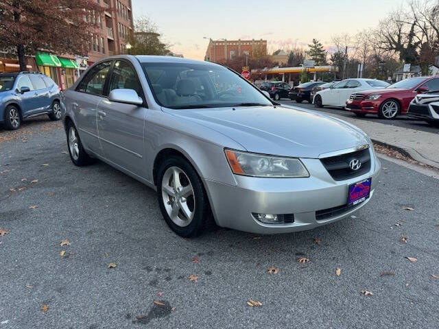 2008 Hyundai Sonata for sale at H & R Auto in Arlington VA