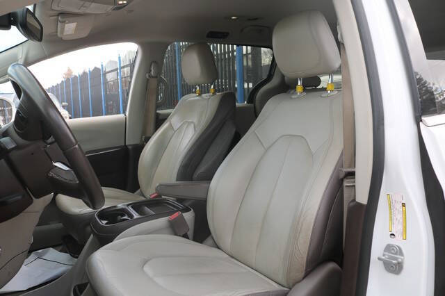 2019 Chrysler Pacifica Touring L
