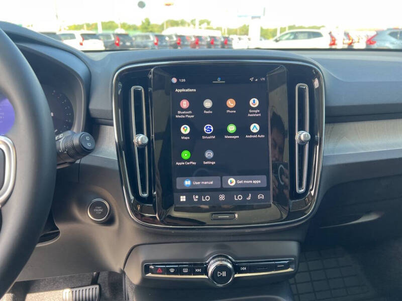 2026 Volvo XC40 B5 Plus