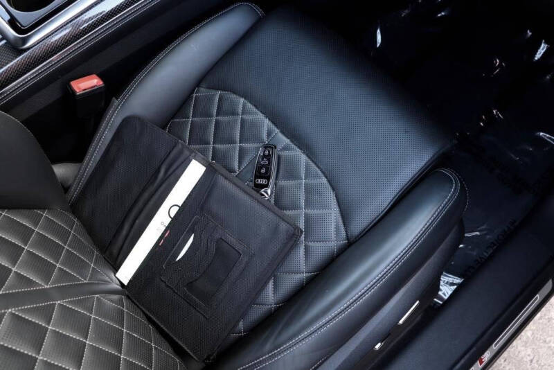 2023 Audi SQ8 4.0T quattro Prestige