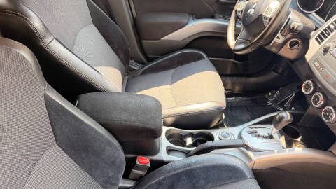 2013 Mitsubishi Outlander SE