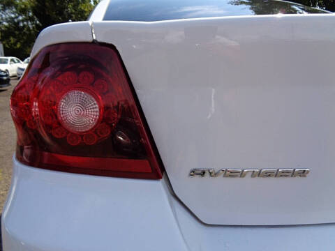 2013 Dodge Avenger SE