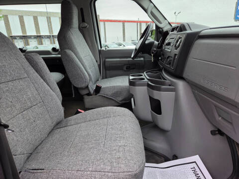 2012 Ford E-Series E-350 SD XLT