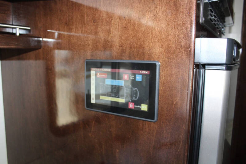 2015 Thor Motor Coach Challenger 37DT