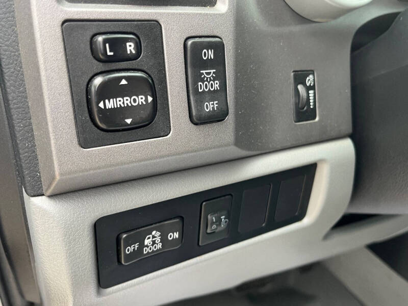 2011 Toyota Tundra Grade