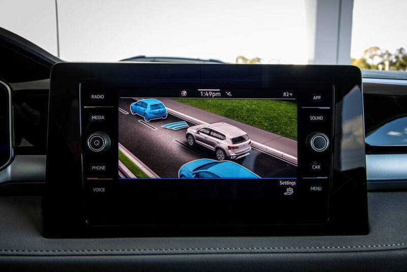 2025 Volkswagen Taos SE