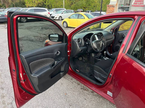 2019 Nissan Versa SV
