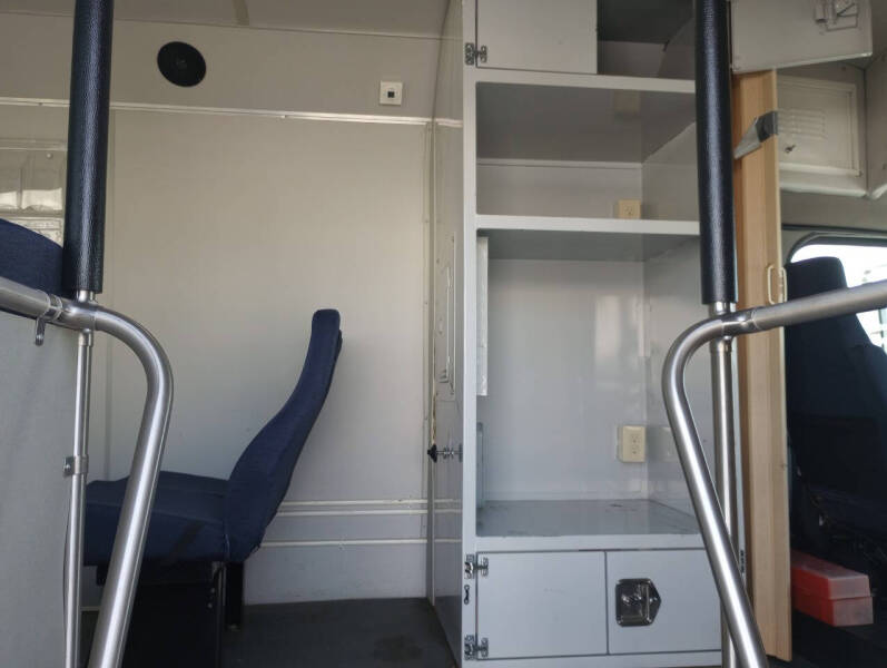 2014 Freightliner M2 106