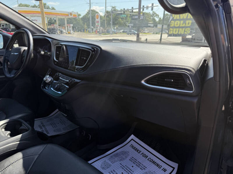 2020 Chrysler Pacifica Launch Edition