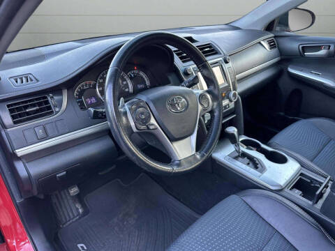 2014 Toyota Camry SE