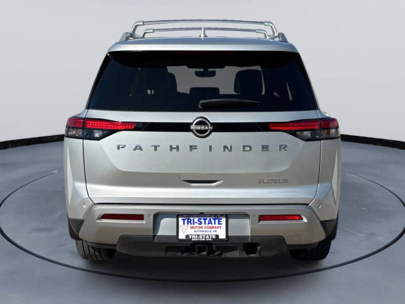 2024 Nissan Pathfinder Platinum