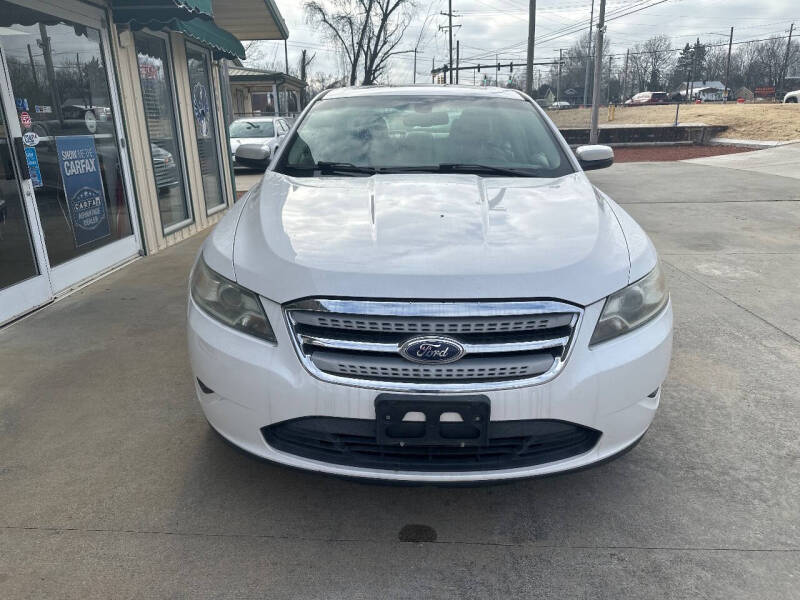 2011 Ford Taurus SEL