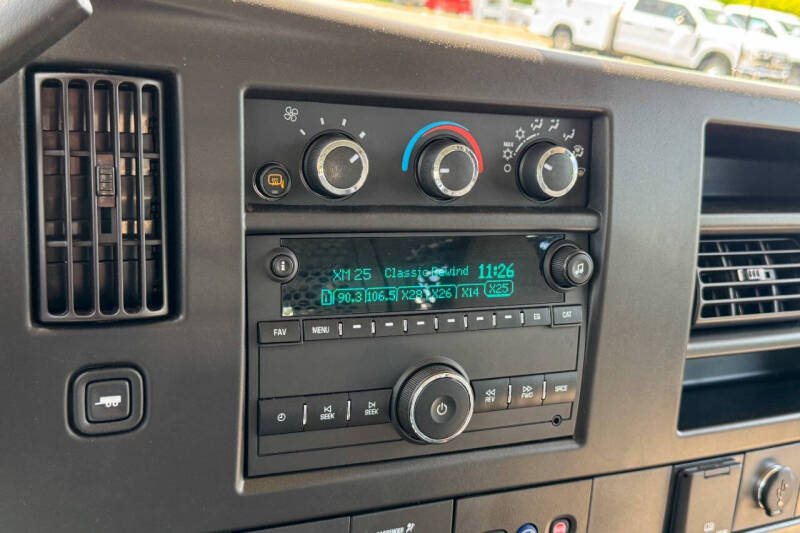 2023 GMC Savana 2500