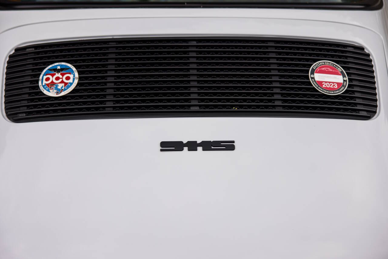 1977 Porsche 911 13