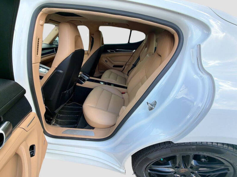 2013 Porsche Panamera