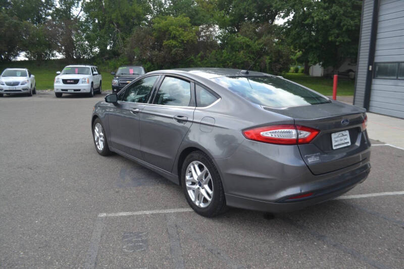 2013 Ford Fusion SE