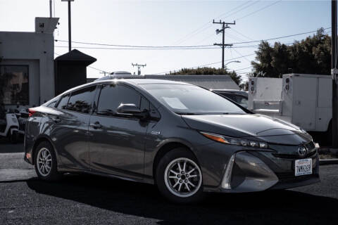 2017 Toyota Prius Prime for sale at In-House Auto Finance in Hawthorne CA