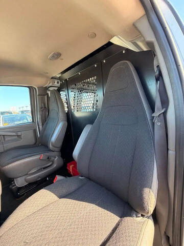 2023 Chevrolet Express 2500