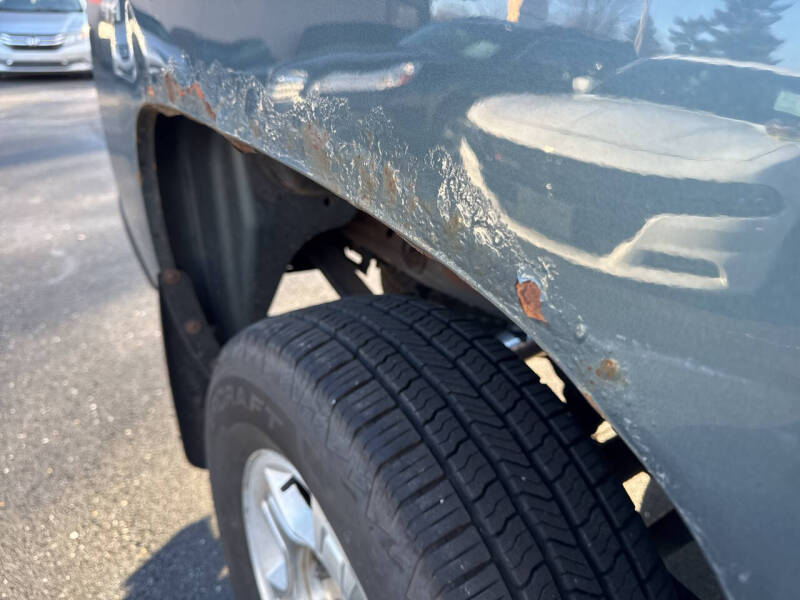 2009 Chevrolet Silverado 1500 1LT photo 87