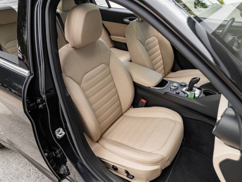 2023 Alfa Romeo Giulia Ti Lusso