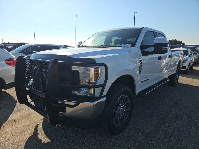 2018 Ford F-250 Super Duty XL's photo