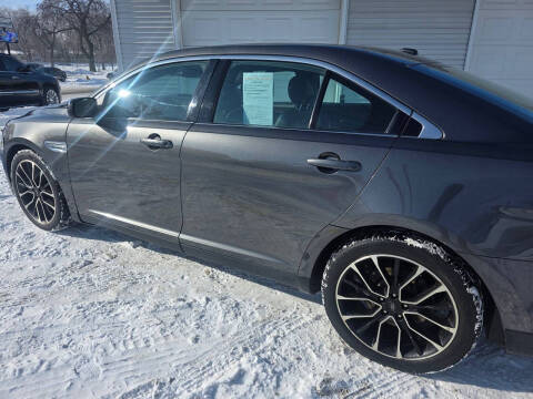 2017 Ford Taurus Limited
