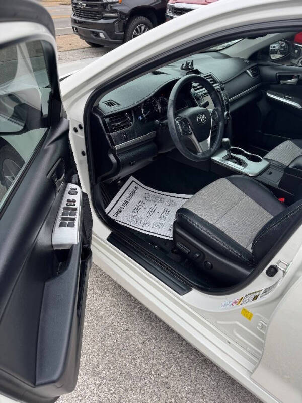 2014 Toyota Camry SE V6