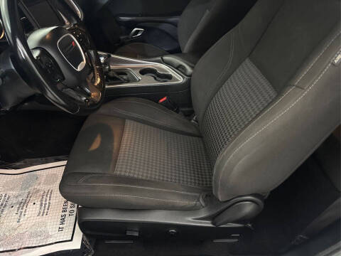 2020 Dodge Challenger SXT