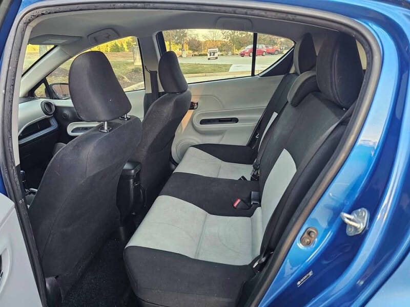 2012 Toyota Prius c Four