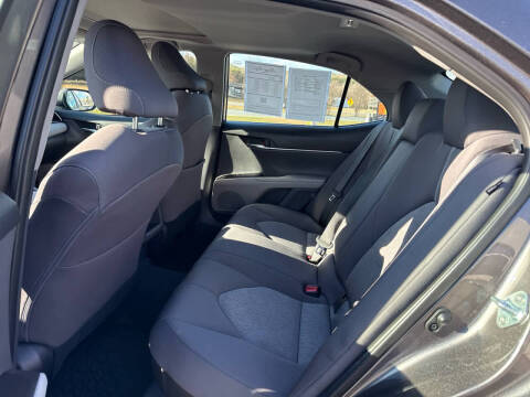 2024 Toyota Camry Hybrid LE