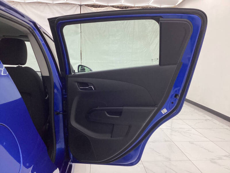 2019 Chevrolet Sonic LT Manual