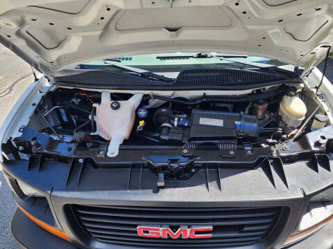 2016 GMC Savana 2500