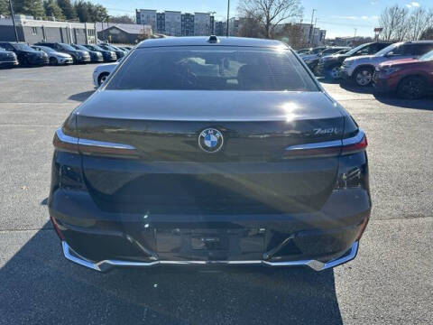 2024 BMW 7 Series 740i