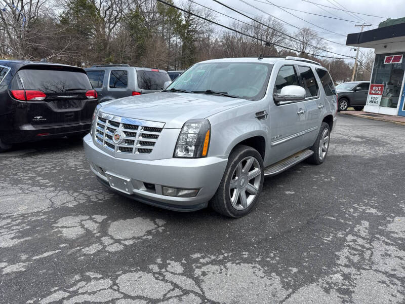 2013 Cadillac Escalade Luxury's photo