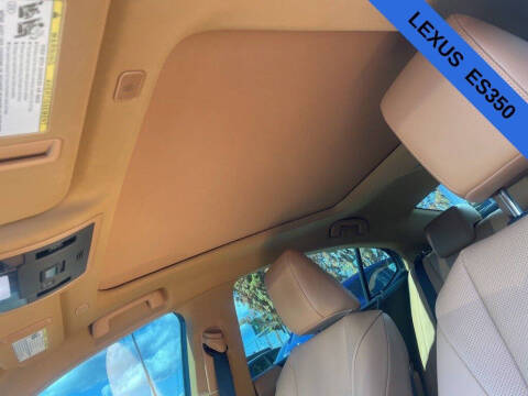 2025 Lexus ES 350