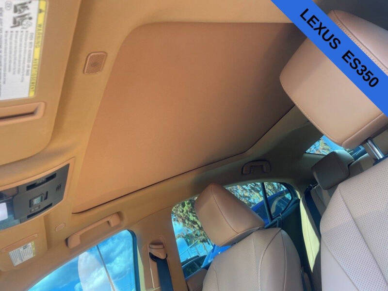 2025 Lexus ES 350