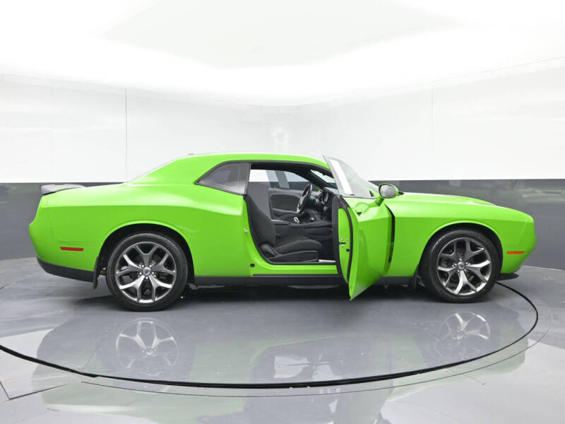 2017 Dodge Challenger SXT