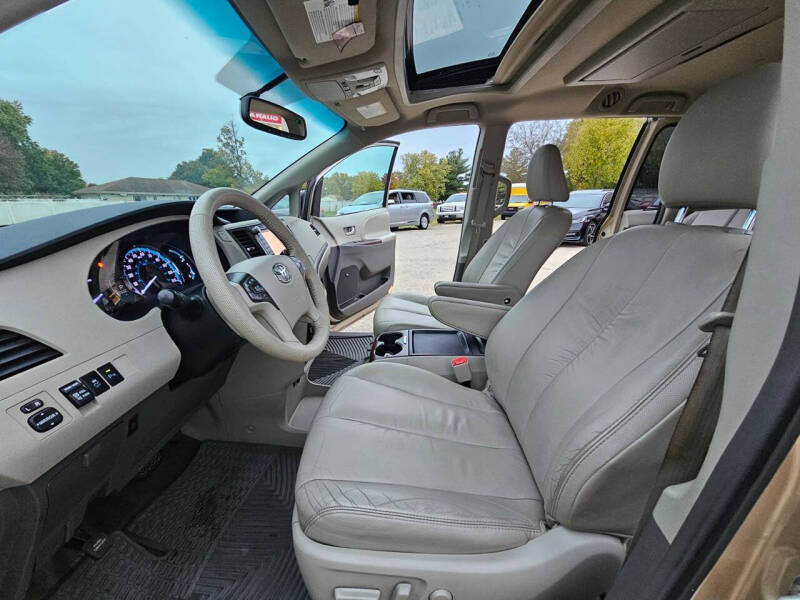 2011 Toyota Sienna XLE 8-Passenger
